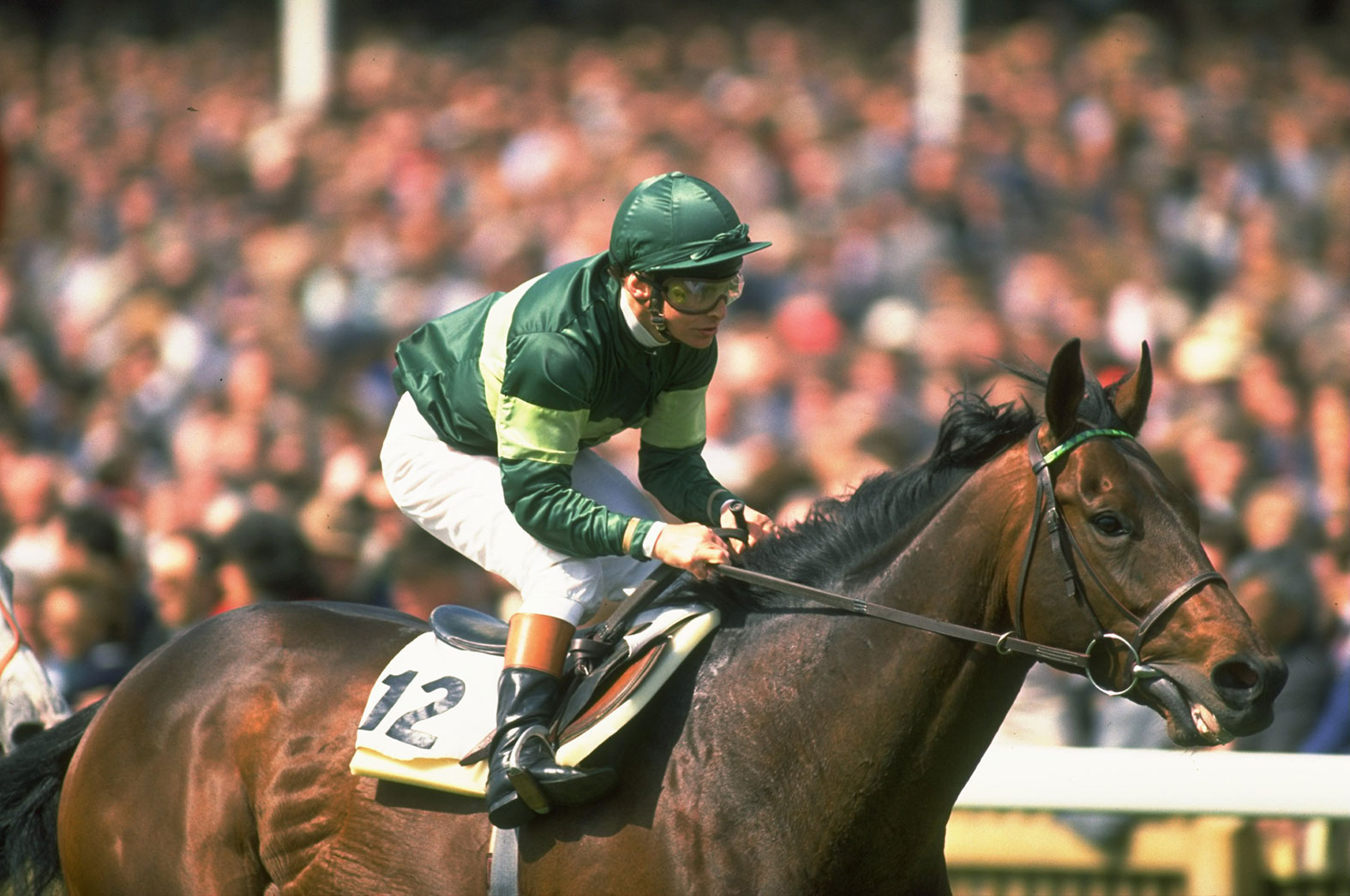 WILLIE CARSON OBE | Scottish Sports Hall of Fame